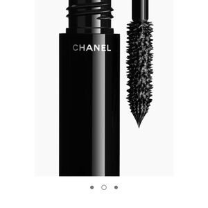 CHANEL Waterproof- Black Volume Mascara- Color Noir 10